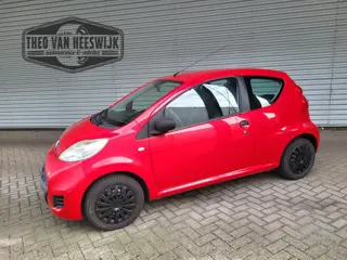 Peugeot 107 1.0-12V XR Zeer zuinig,1e Eigenaar.