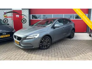 Volvo V40 2.0 D2 Nordic+ NWE D-RIEM / TREKHAAK / STANDKACHEL / NAVI / CLIMA / PDC / BLUETOOTH / CRUI