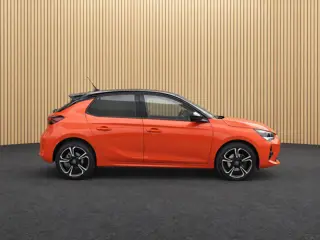 Foto 16 van Opel Corsa 1.2 GS Line ECC / NAVI / LED