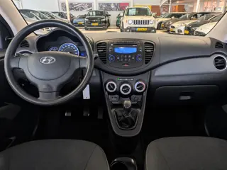 Foto 14 van Hyundai i10 1.1 i-Drive Cool Airco, Stuurbekrachtiging