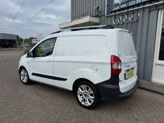 Foto 17 van Ford Transit Courier 1.0 Economy (bj 2017)
