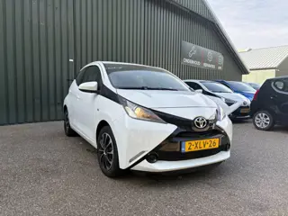 Toyota Aygo 1.0 VVT-i x-play | Camera | Bluetooth | Airco