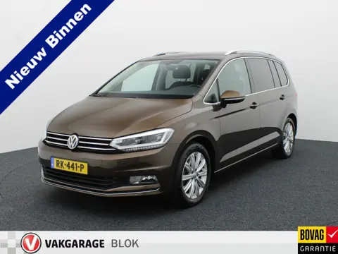 Volkswagen Touran 1.4 TSI 150Pk DSG Highline | 3x Iso Fix | Trekhaak afnb. | Camera | Stoelverw. | P