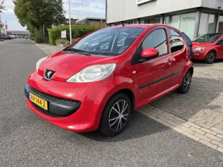 Peugeot 107 1.0-12V XS Urban Move 5 Deurs,Airco. Apk 17-06-2027