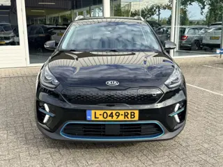 Foto 13 van Kia e-Niro DynamicPlusLine 64 kWh | Schuif-kanteldak | SOH 99% | Keyless | Adapt. Cruise | Apple/And