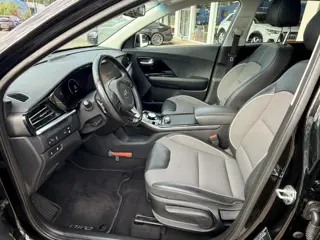 Foto 15 van Kia e-Niro DynamicPlusLine 64 kWh | Schuif-kanteldak | SOH 99% | Keyless | Adapt. Cruise | Apple/And