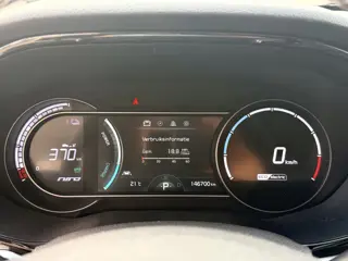 Foto 17 van Kia e-Niro DynamicPlusLine 64 kWh | Schuif-kanteldak | SOH 99% | Keyless | Adapt. Cruise | Apple/And