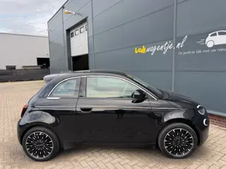 Foto 16 van Fiat 500 e La Prima 42 kWh *pano *camera *carplay *leder etc.