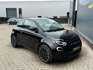 Foto 14 van Fiat 500 e La Prima 42 kWh *pano *camera *carplay *leder etc.