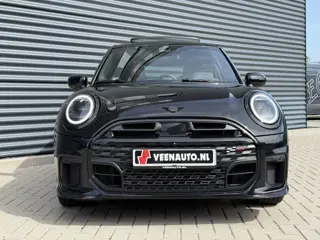Foto 12 van MINI 5-deurs 1.5 Cooper C John Cooper Works XL (bj 2025)