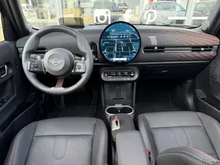 Foto 16 van MINI 5-deurs 1.5 Cooper C John Cooper Works XL (bj 2025)