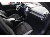 Foto 26 van Volvo XC40 1.5 T5 Recharge R-Design | Elec.trekhaak | Camera | 19” | Led | Stoel + Stuurverwarming |
