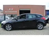 Foto 22 van Ford Focus 1.0 EcoBoost Edition Plus airco nieuwe apk inruil mogelijk