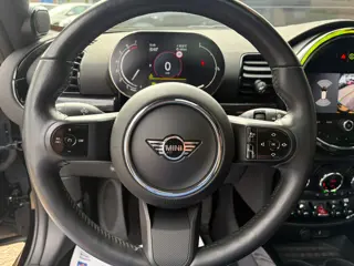 Foto 20 van Mini Clubman 1.5 Cooper Business Edition H&K Pano Leder Stoelverwarming