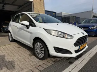 Foto 17 van FORD FIESTA 1.0 Style AIRCO NAVI NETTE AUTO RIJDT GOED NAP APK 10-2027