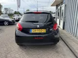 Foto 28 van Peugeot 208 1.2 PureTech Style Pack (bj 2015)