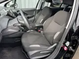Foto 24 van Peugeot 208 1.2 PureTech Style Pack (bj 2015)