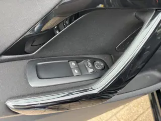 Foto 11 van Peugeot 208 1.2 PureTech Style Pack (bj 2015)