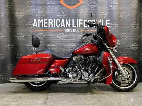 Harley-Davidson Touring touring Street Glide FLHX