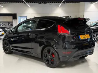 Foto 17 van Ford Fiesta 1.0 125PK Sport Airco|Stoelverwm.