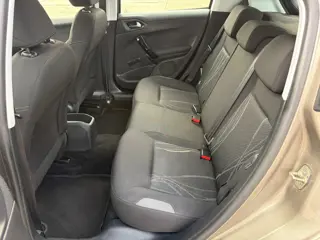 Foto 12 van Peugeot 208 1.2 VTi Envy/Navi/P.sensor/Cruise/NEW APK/NETT!