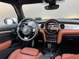 Foto 22 van Mini 5-Deurs 2.0 Cooper S - JCW Pakket Pano Leer Camera H/K