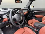 Foto 28 van Mini 5-Deurs 2.0 Cooper S - JCW Pakket Pano Leer Camera H/K