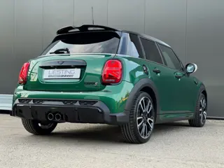 Foto 13 van Mini 5-Deurs 2.0 Cooper S - JCW Pakket Pano Leer Camera H/K