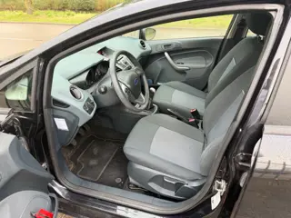 Foto 9 van Ford Fiesta 1.25 Limited airco 4-deurs org NL
