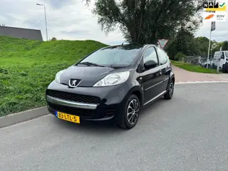 Peugeot 107 1.0-12V XS Airco 5drs CV afstandsbediening el ramen