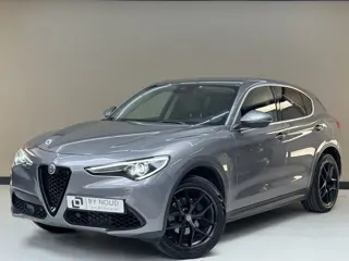 Alfa Romeo Stelvio 2.0 T AWD First Edition, 280Pk, 2017, 2de eigenaar, Volledig leder, Stoel+stuur v