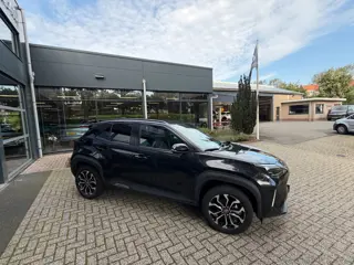 Foto 18 van Toyota Yaris Cross 1.5 Hybrid 115 Dynamic stoel/stuurverw.