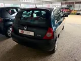 Foto 11 van Renault Clio 1.2-16V Dynamique Comfort