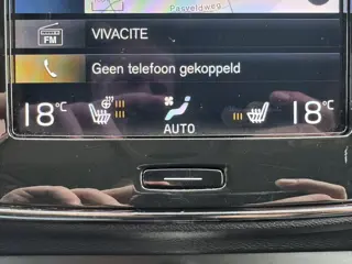 Foto 20 van Volvo XC40 1.5 T2 Momentum Core Achteruitrijcamera Carplay Adaptive Cruise Climate Control Stoel en