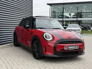 Foto 13 van MINI 5-deurs 1.5 Cooper Pano/Camera/Apple (bj 2023)
