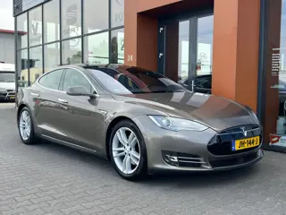Foto 17 van Tesla Model S 70D |SC01 - FREE SUPERCHARGEN|SOH 91% |Panoramadak|Leder