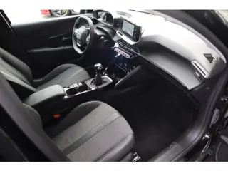 Foto 16 van Peugeot 208 1.2 PureTech Allure Pack | 1jr Bovag garantie | Navi | Camera | Cruise | ECC