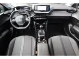 Foto 27 van Peugeot 208 1.2 PureTech Allure Pack | 1jr Bovag garantie | Navi | Camera | Cruise | ECC
