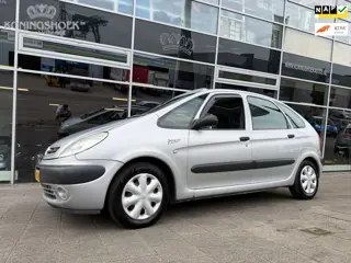 Citroen Xsara Picasso 1.8i-16V Différence 2