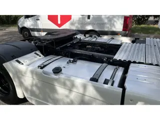 Foto 20 van MAN TGX 18.520 4x2 LL SA ACC Apple Carplay 2x Tank Koelkast Optiview Parelmoer Standairco