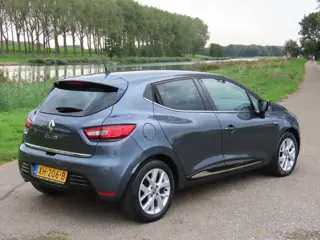 Foto 19 van Renault Clio 0.9 TCe Limited *1e EIG *Keyless *Navi *Cruise