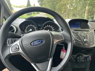 Foto 20 van Ford Fiesta 1.0 Style