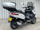 Foto 27 van Piaggio Scooter 300 LT MP3 Yourban|Autorijbewijs|ABS|