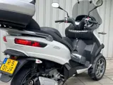 Foto 26 van Piaggio Scooter 300 LT MP3 Yourban|Autorijbewijs|ABS|