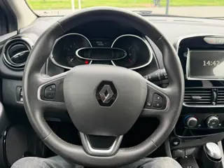 Foto 19 van Renault Clio Estate 0.9 TCe Limited Navigatie, Airco cruise-control,