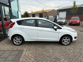 Foto 17 van Ford Fiesta 1.0 Style Ultimate