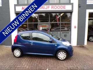 Peugeot 107 1.0-12V XR NIEUWE APK,AIRCO! (bj 2006)