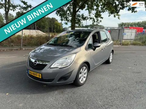 Opel Meriva 1.4 Turbo Edition NETTE AUTO RIJDT EN SCHAKELT GOED