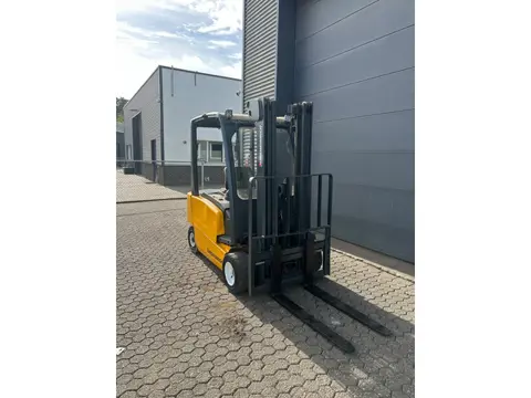 Jungheinrich EFG-V20 2 ton elektrische heftruck (bj 2000)