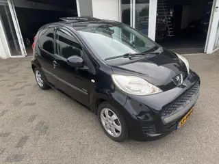 Peugeot 107 1.0-12V Sportium, Opendak, 5Drs, Airco, lichtmetalenvelgen, Navigatie, 1e eigenaar